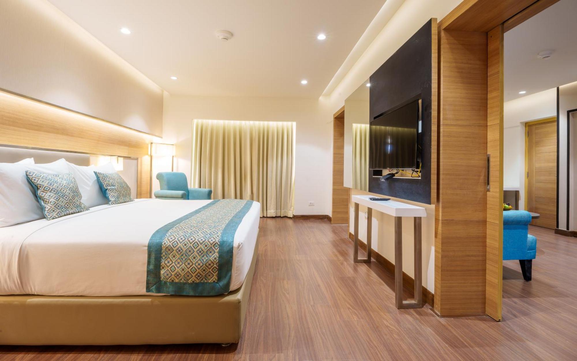 Pharos Hotels Chennai Exterior photo